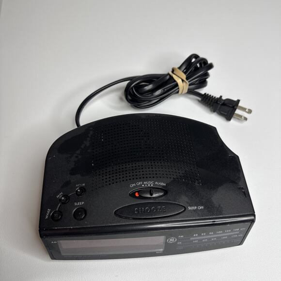 General Electric GE Model 7-4815A Digital Alarm Clock AM/FM Radio Tested Working - Picture 4 of 4